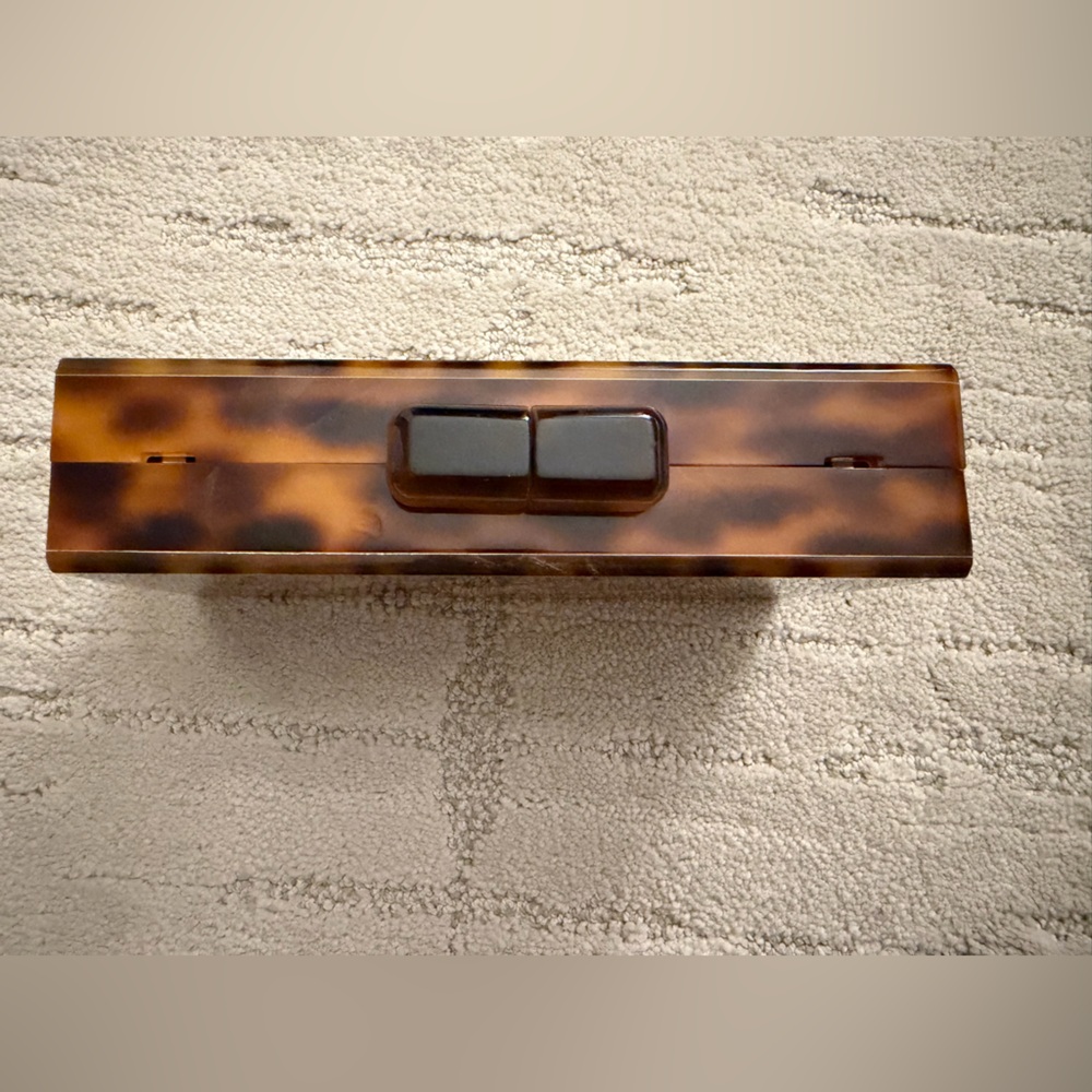 Tortoiseshell Pattern Acrylic Clutch - Women Bags - Picture 2 of 4